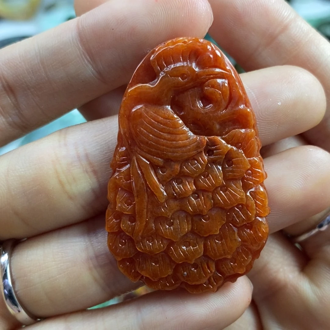 翡翠颈饰未镶嵌吊坠