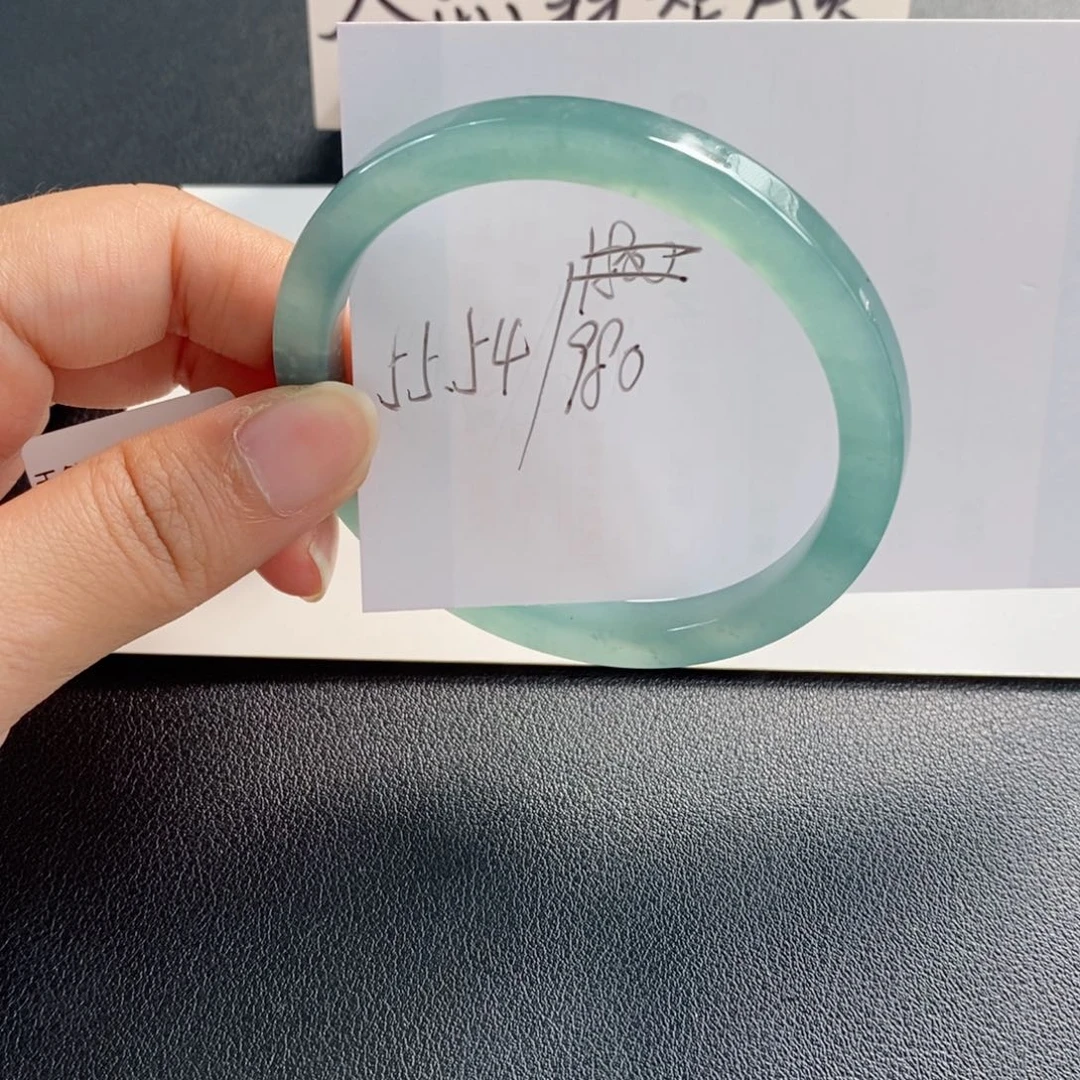 未镶嵌手镯翡翠天然翡翠