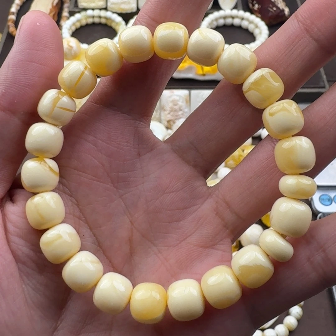 未镶嵌琥珀裸石蜜蜡