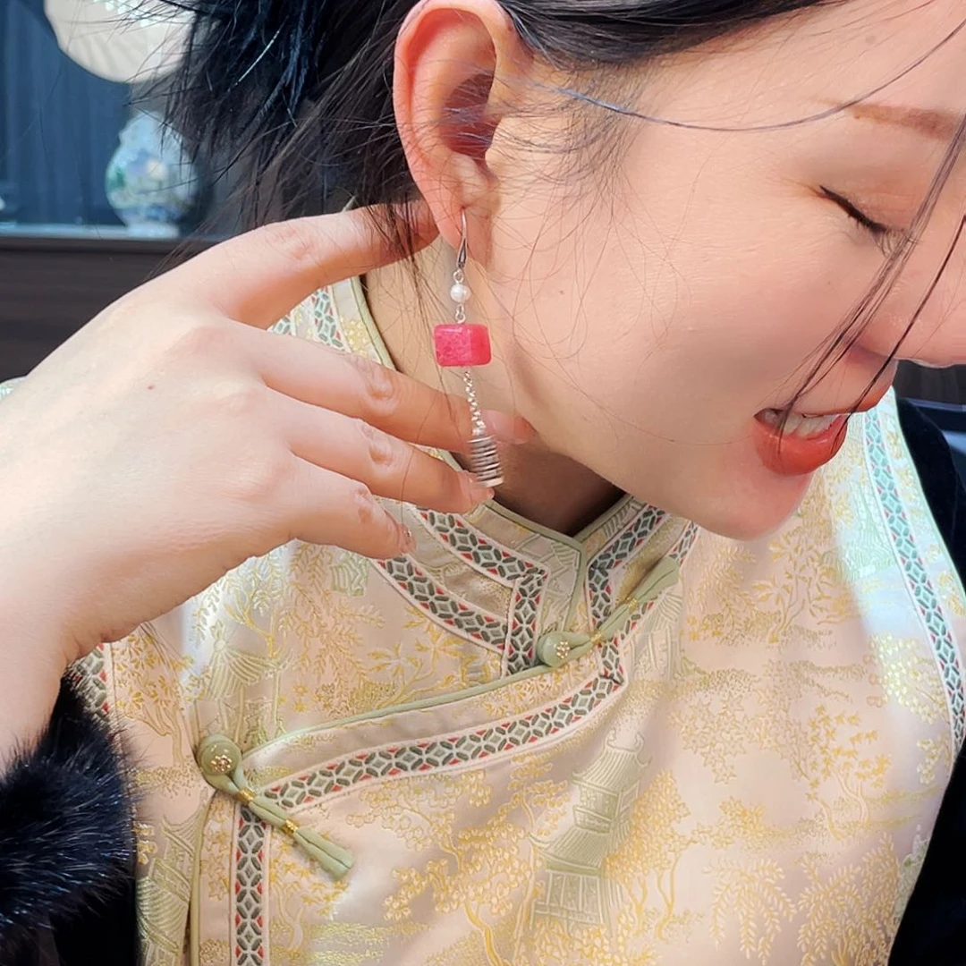 蔷薇辉石耳饰合金耳饰