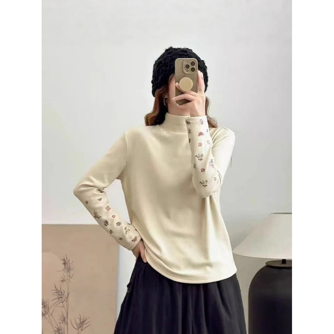 俞兆林刺绣加绒打底衫女秋冬款时尚半高领宽松显瘦休闲气质T恤