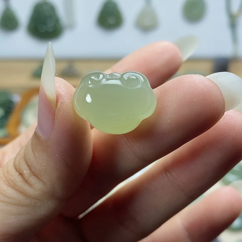 【闪购商品】颈饰未镶嵌和田玉