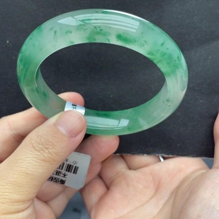 石英质玉未镶嵌手镯57/58