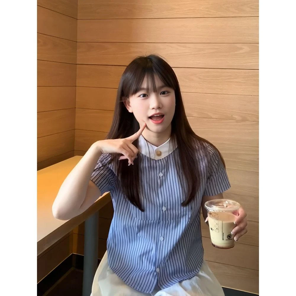 学院风蓝色条纹短袖衬衫女韩系小众立领衬衣修身设计感显瘦上衣款