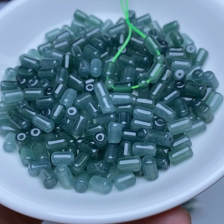 翡翠未镶嵌手链卡4乘6冰蓝水桶珠30个