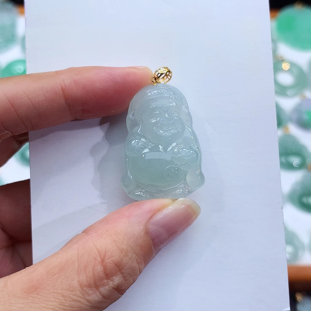 翡翠18K金镶嵌颈饰翡翠吊坠