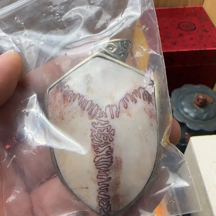 难****鹿骨吊坠如图所见所拍即所得