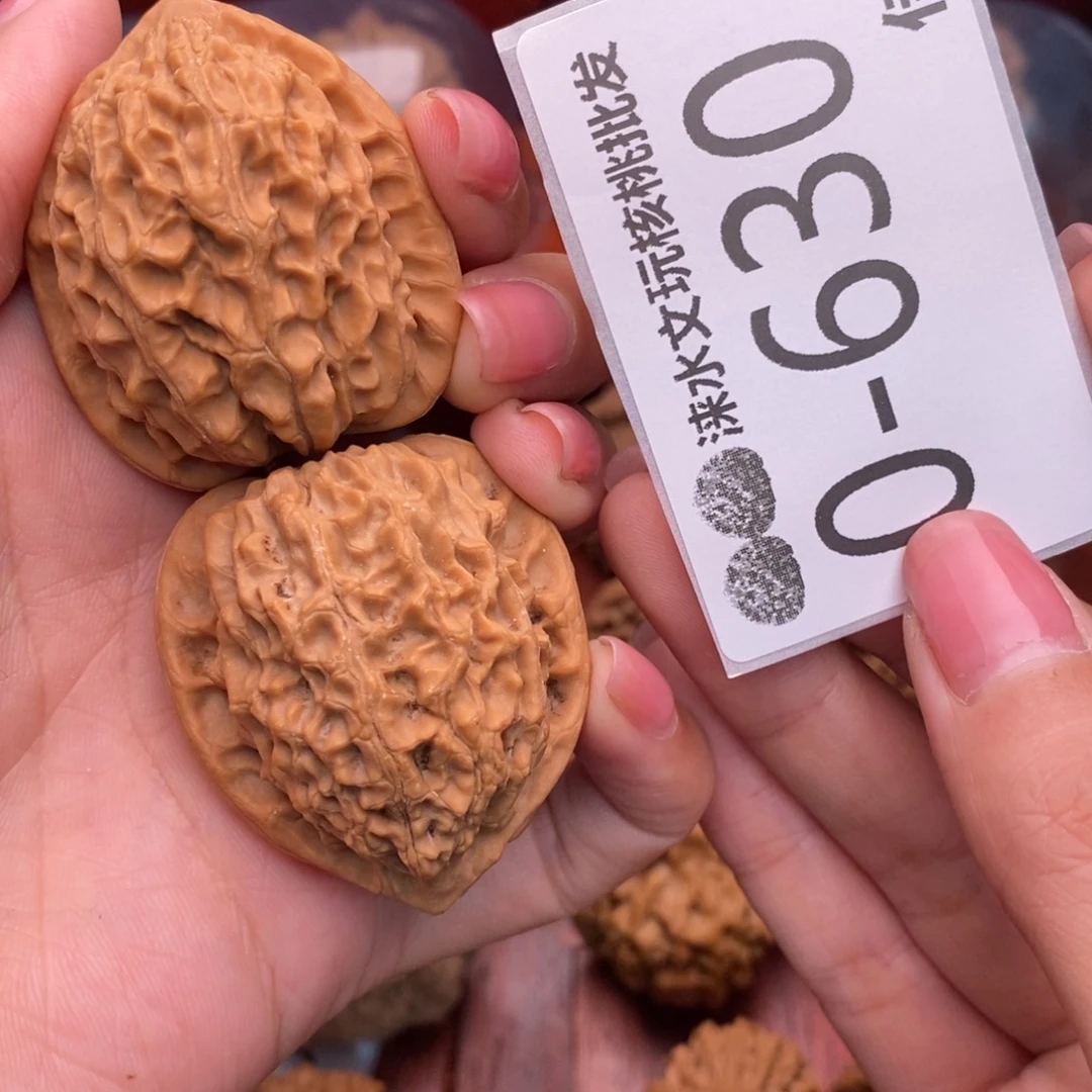 把件文玩核桃38金牛