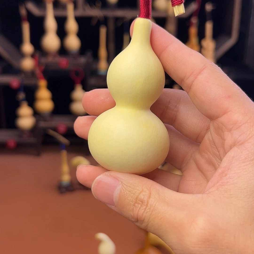 抖***荣葫芦笙等乐器的演奏