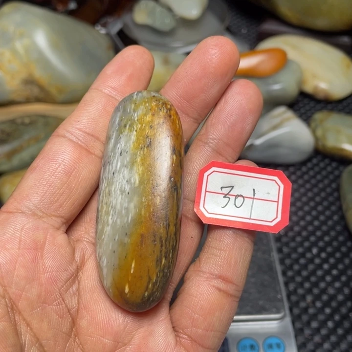 颈饰未镶嵌和田玉301