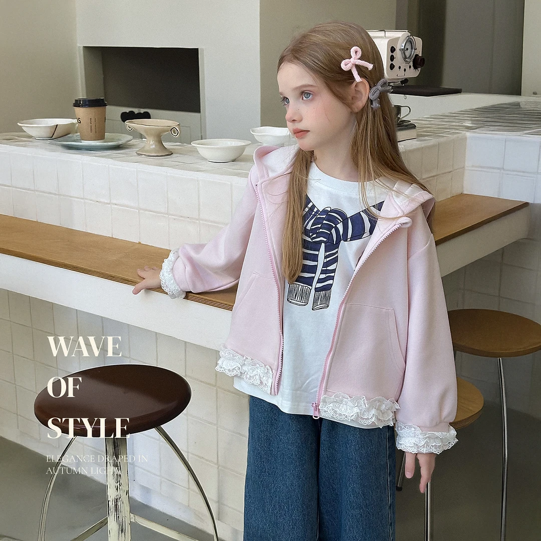 【舒芙蕾】蓝小爸童装女童蕾丝拼接外套秋季时尚连帽拉链上衣