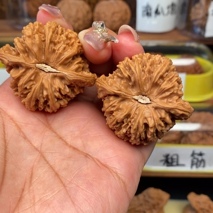 文玩核桃吊坠?**皇43全品满天星