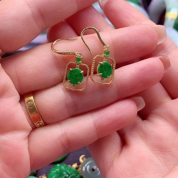 翡翠银S925镶嵌颈饰翡翠