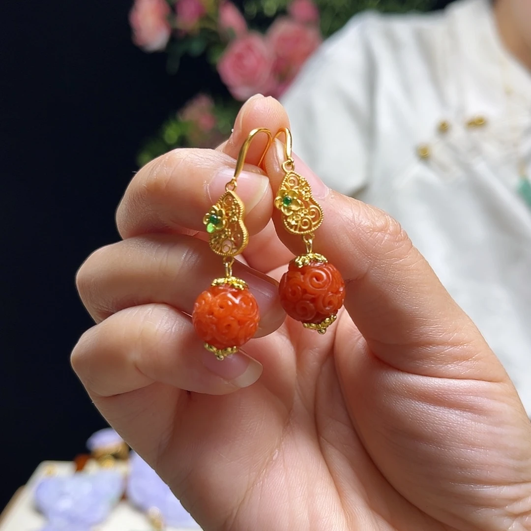 翡翠颈饰未镶嵌冰