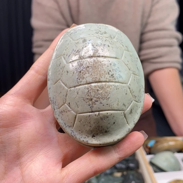 岫岩河磨玉（透闪石质玉）颈饰未镶嵌