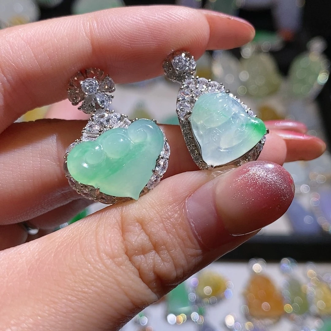 翡翠银S925镶嵌颈饰逃****猫天然翡翠