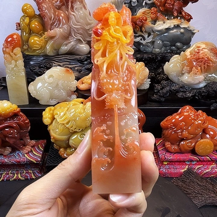 朝***阁寿山石龙行天下寿山石