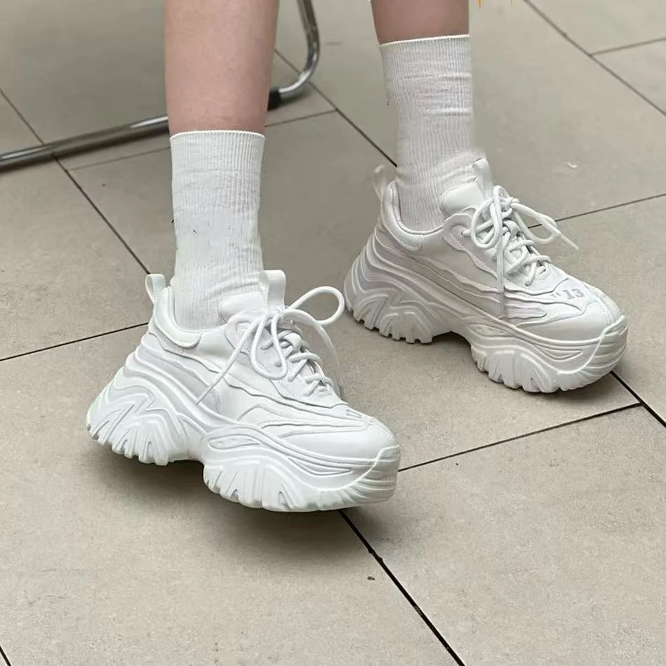 C3257  白色  高端时尚厚底圆头系带女休闲运动鞋