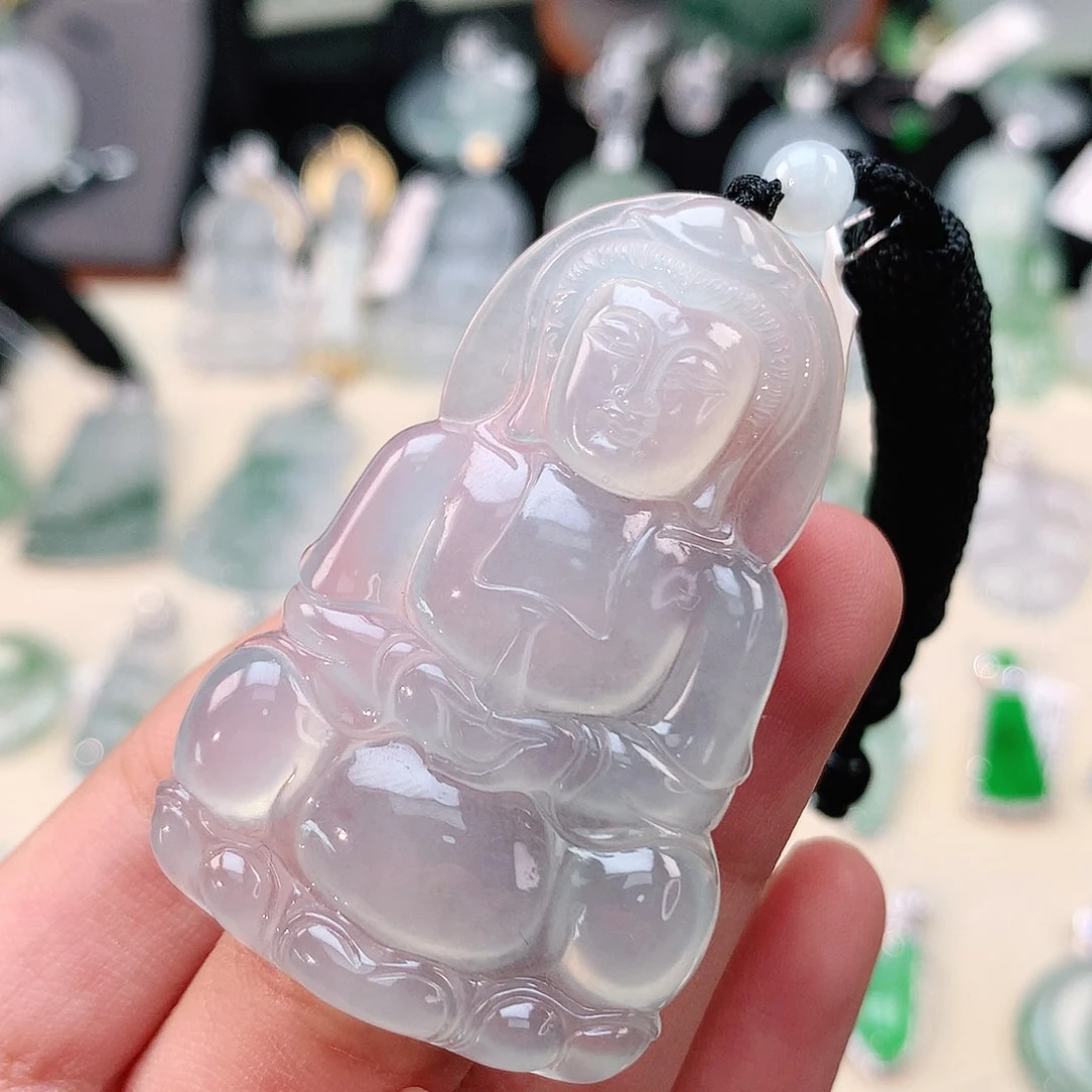 翡翠未镶嵌颈饰观音