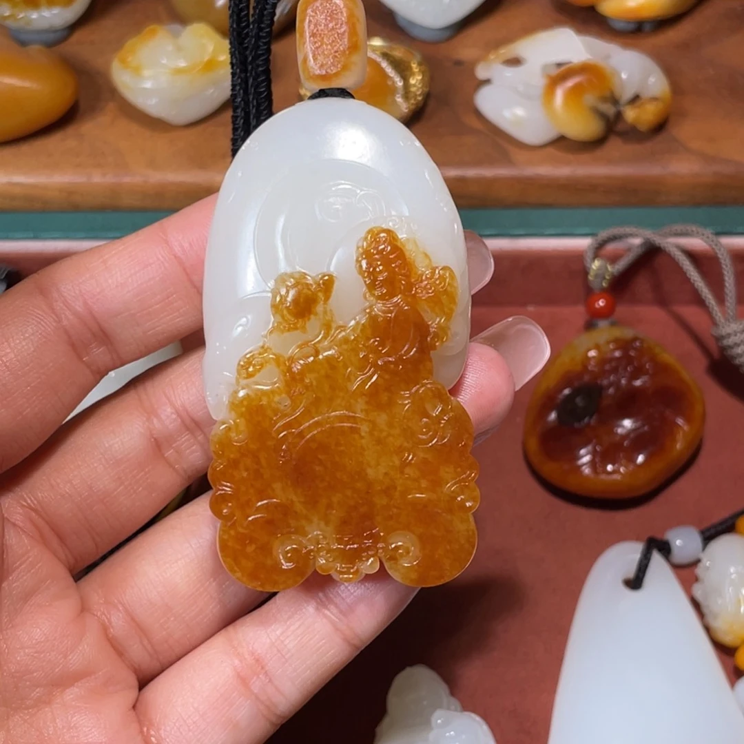 颈饰未镶嵌和田玉