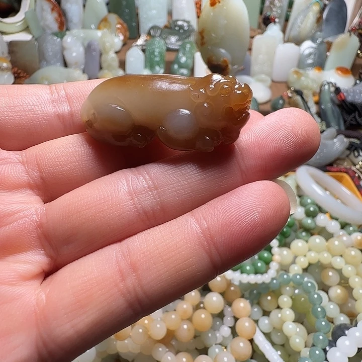 和田玉（糖玉）未镶嵌颈饰