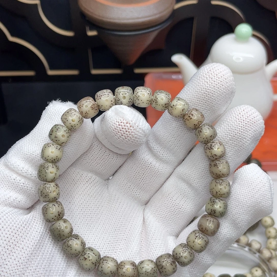 星月菩提吊坠03。8/7灰冰通体留白