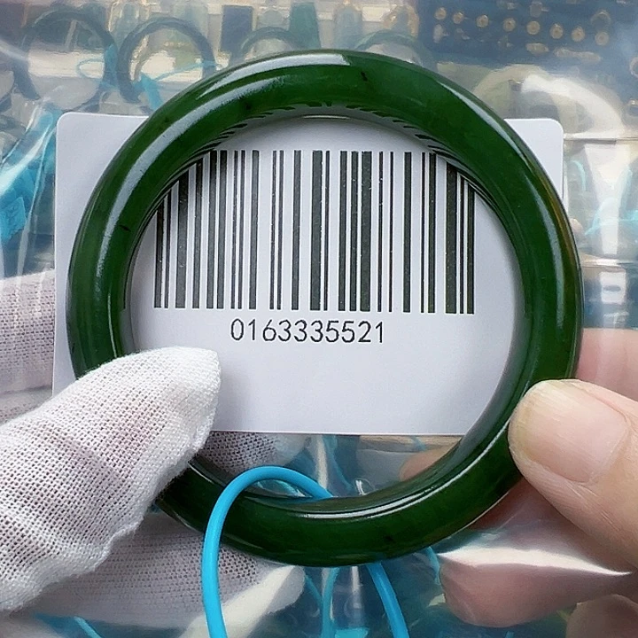 和田玉手镯未镶嵌微瑕58.59