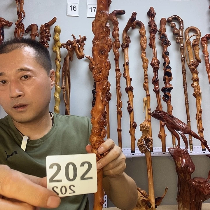 冷***光大叶紫檀（黑酸枝木类）