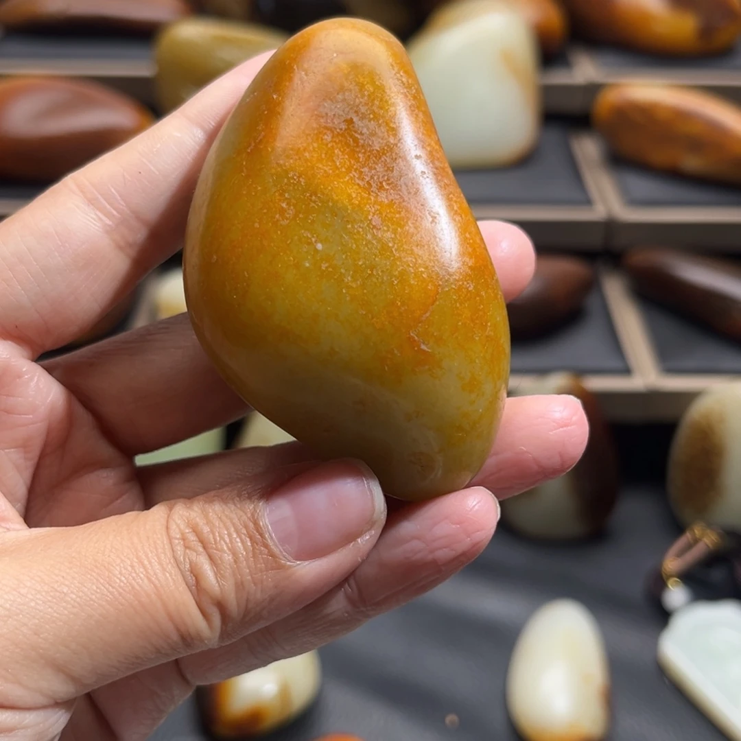 未镶嵌和田玉挂件定制和田玉小**?