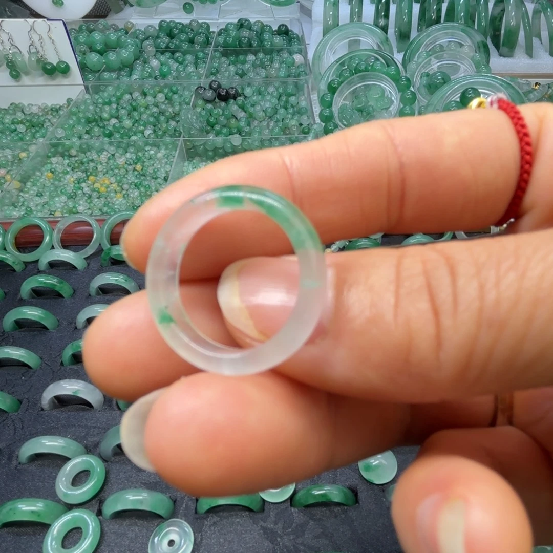 石英质玉（非洲翠）未镶嵌戒指  珠子  手镯冰飘花戒指