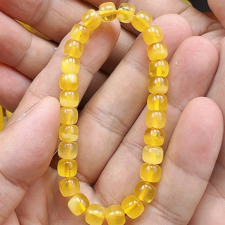 蜜蜡未镶嵌珠宝奇石单圈7.6mm，微瑕，福利