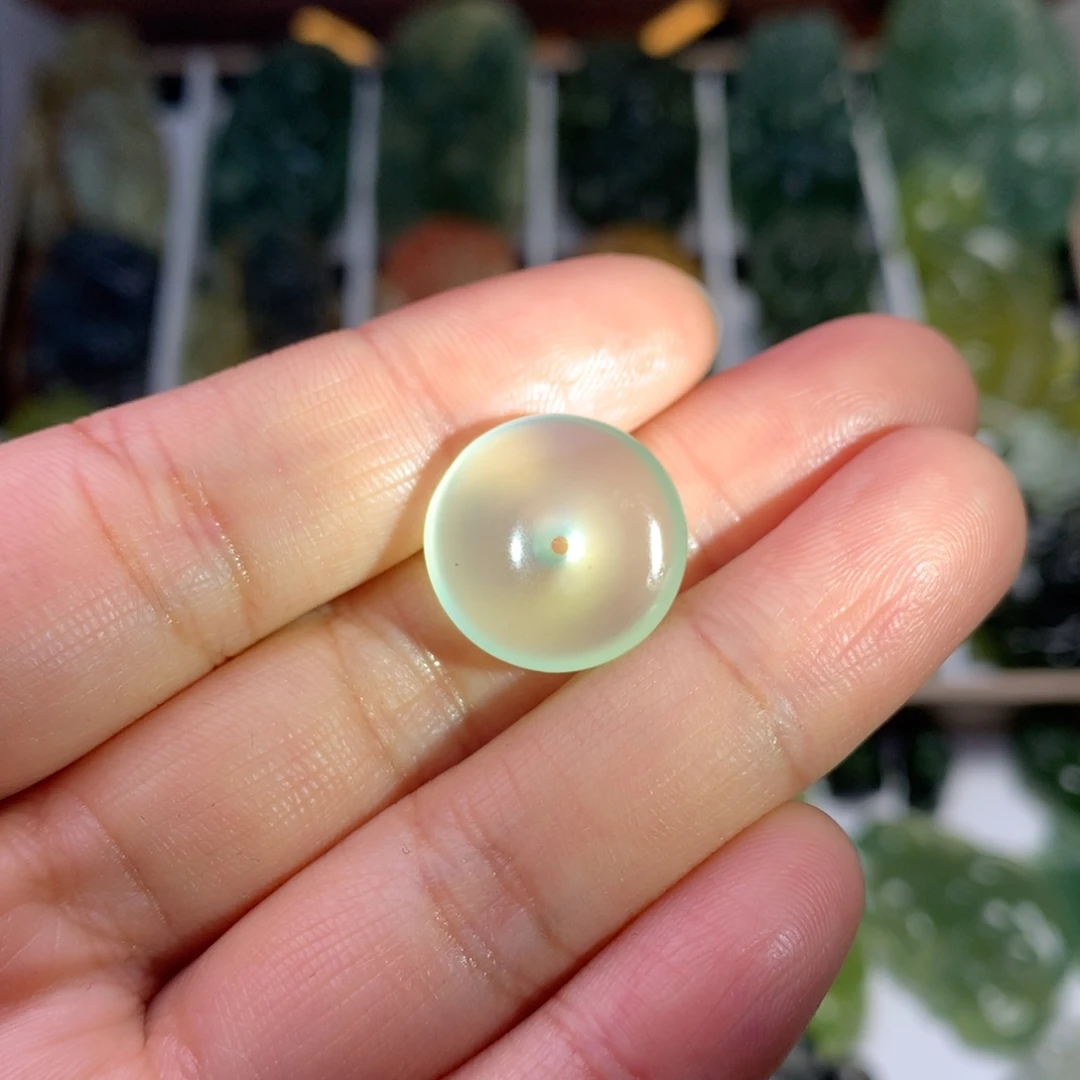 蛇纹石玉未镶嵌挂件平安扣