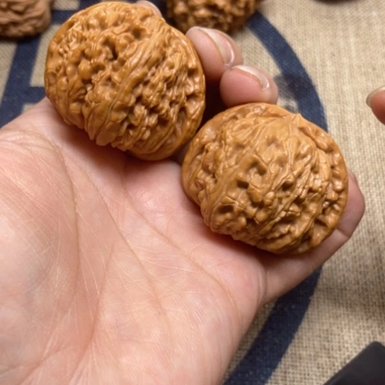 吊坠文玩核桃球白