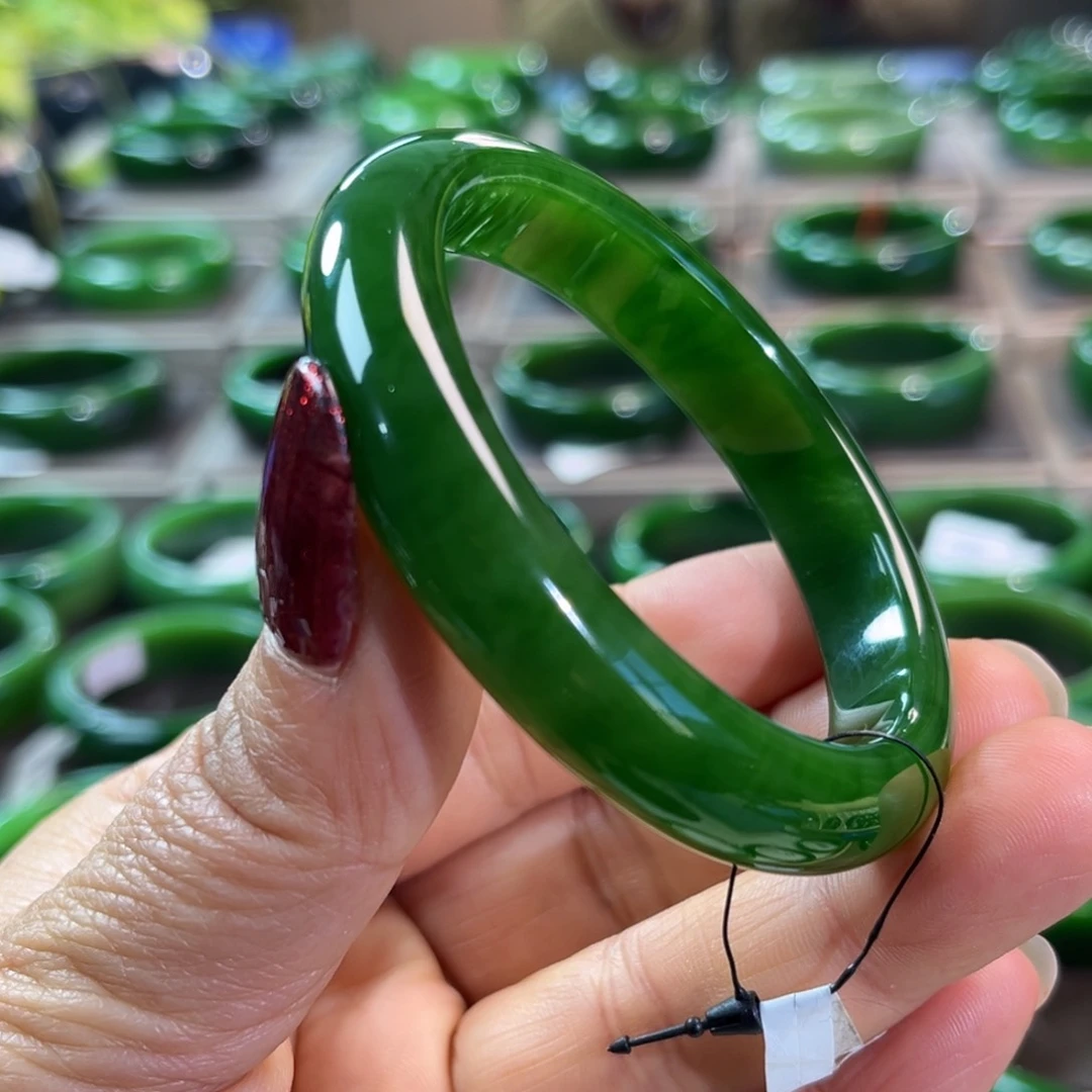 未镶嵌手镯和田玉（碧玉）韩*卯