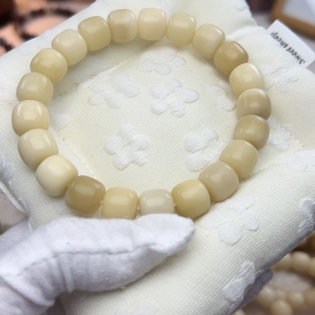 吊坠菩提根/象牙果13干磨老料985