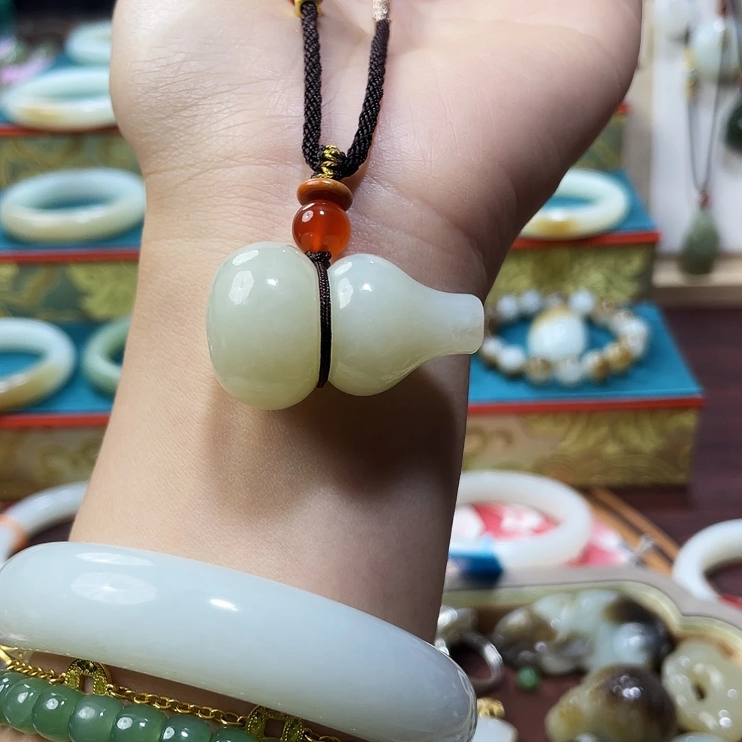 ⋆***｡和田玉未镶嵌颈饰