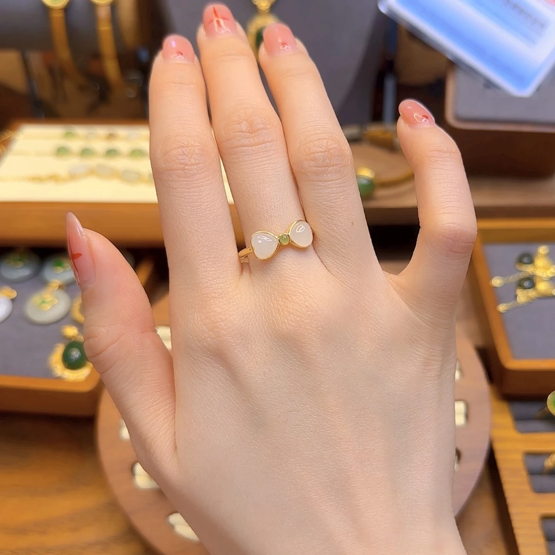 和田玉戒指银S925镀金镶嵌