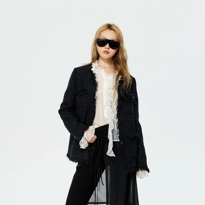 【26春首发上新】REVAN芮范小香风珍珠项链藏青色外套RK10110277