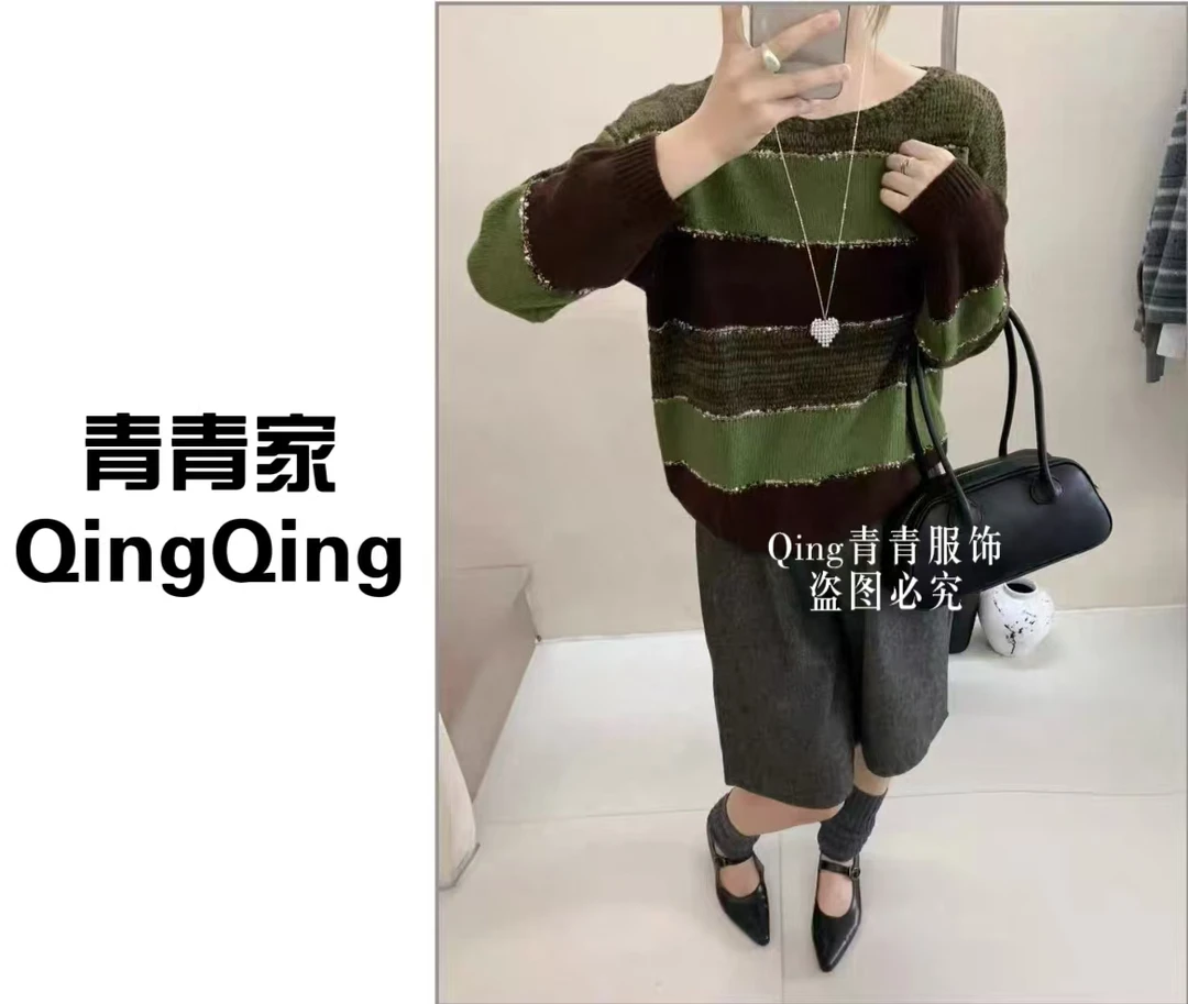 青青家 秋季新款拼接撞色设计感圆领时尚百搭针织衫-25297