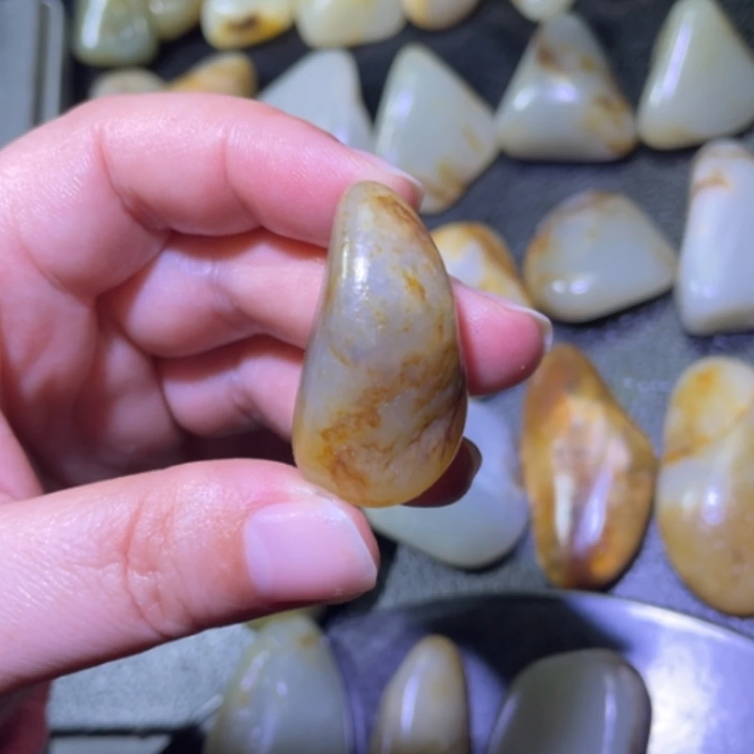 【闪购商品】颈饰未镶嵌和田玉