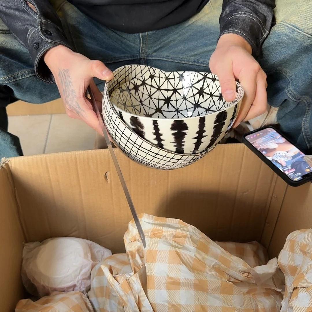 陶瓷微瑕微瑕，满15飞，感谢姐姐支持