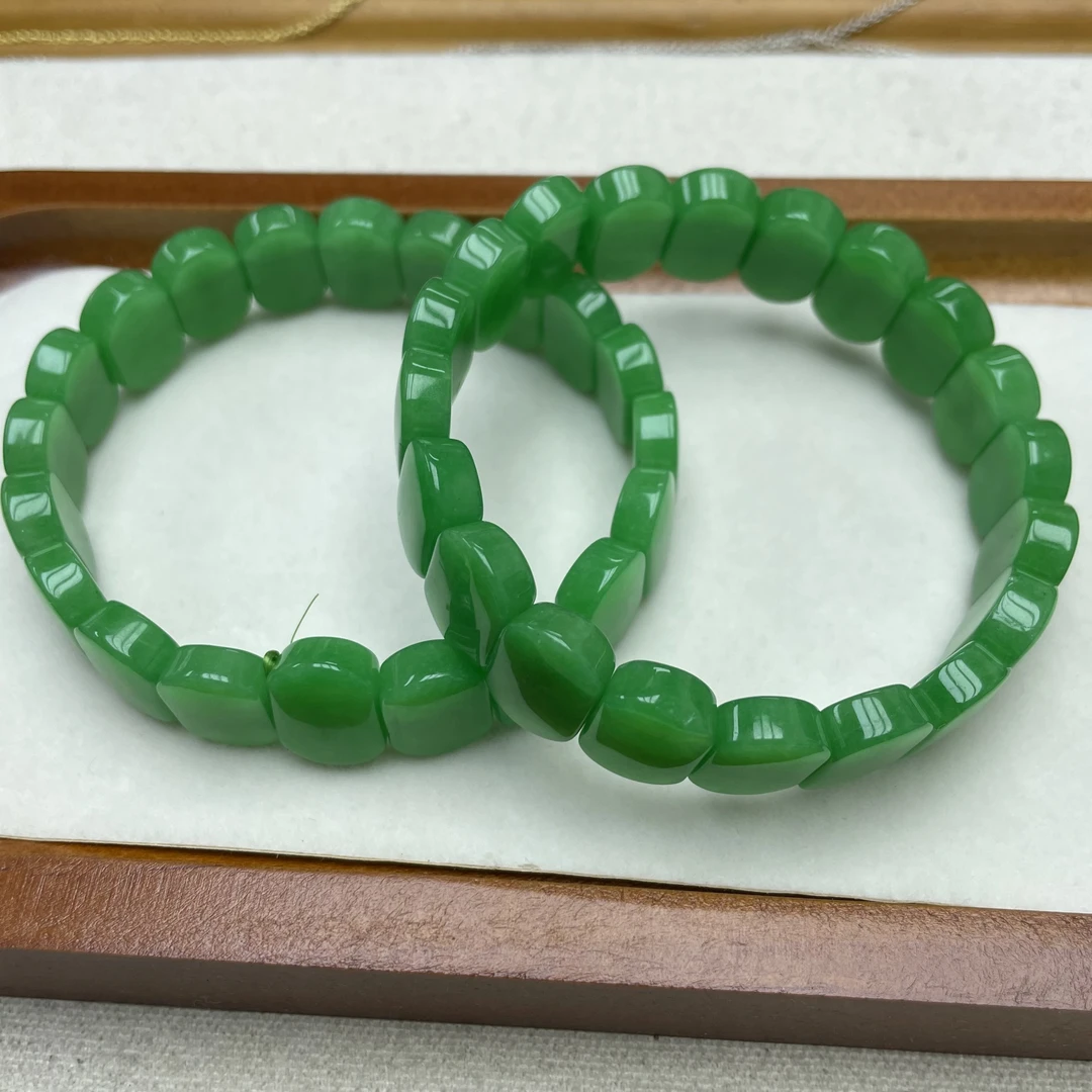 【大芃珠宝】翡翠阳绿手牌LY357