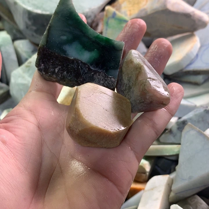 翡翠裸石23号取珠子