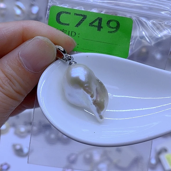 颈饰未镶嵌淡水珍珠