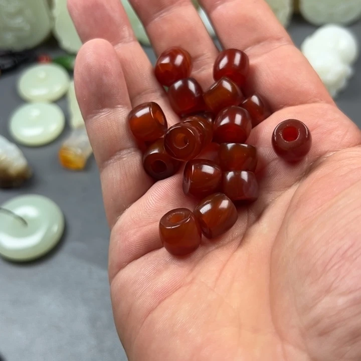 实***在玛瑙/玉髓颈饰合金