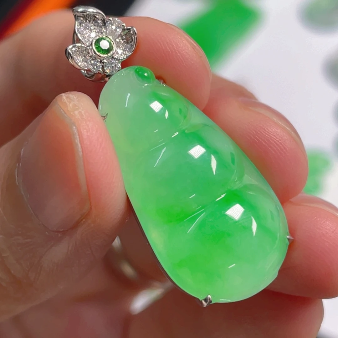 翡翠18K金镶嵌吊坠(不含链)