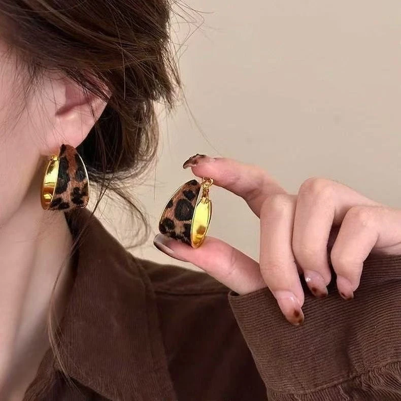 欧美时尚复古中式豹纹圈圈耳圈气质圆脸显瘦高级感耳环女2024新款