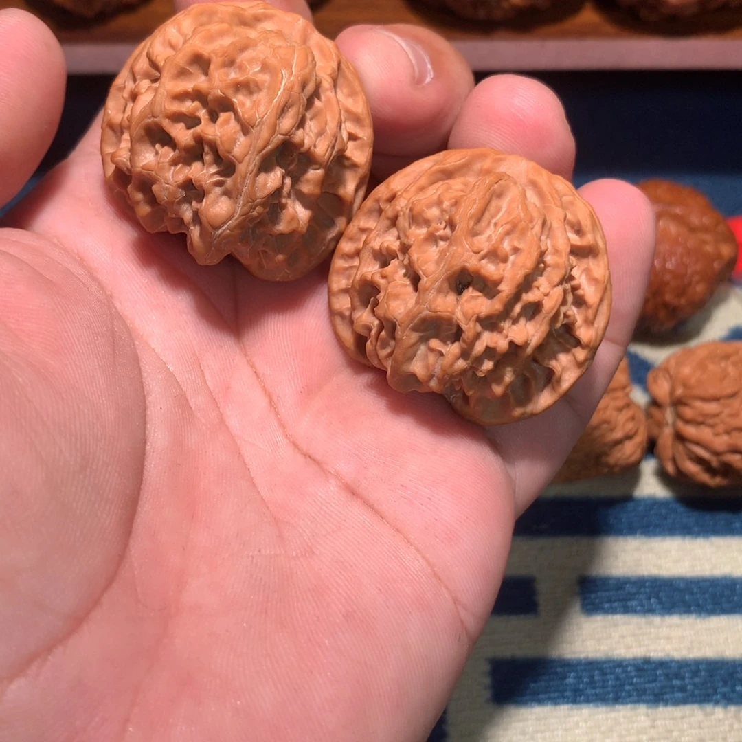 N***W吊坠文玩核桃苹果园