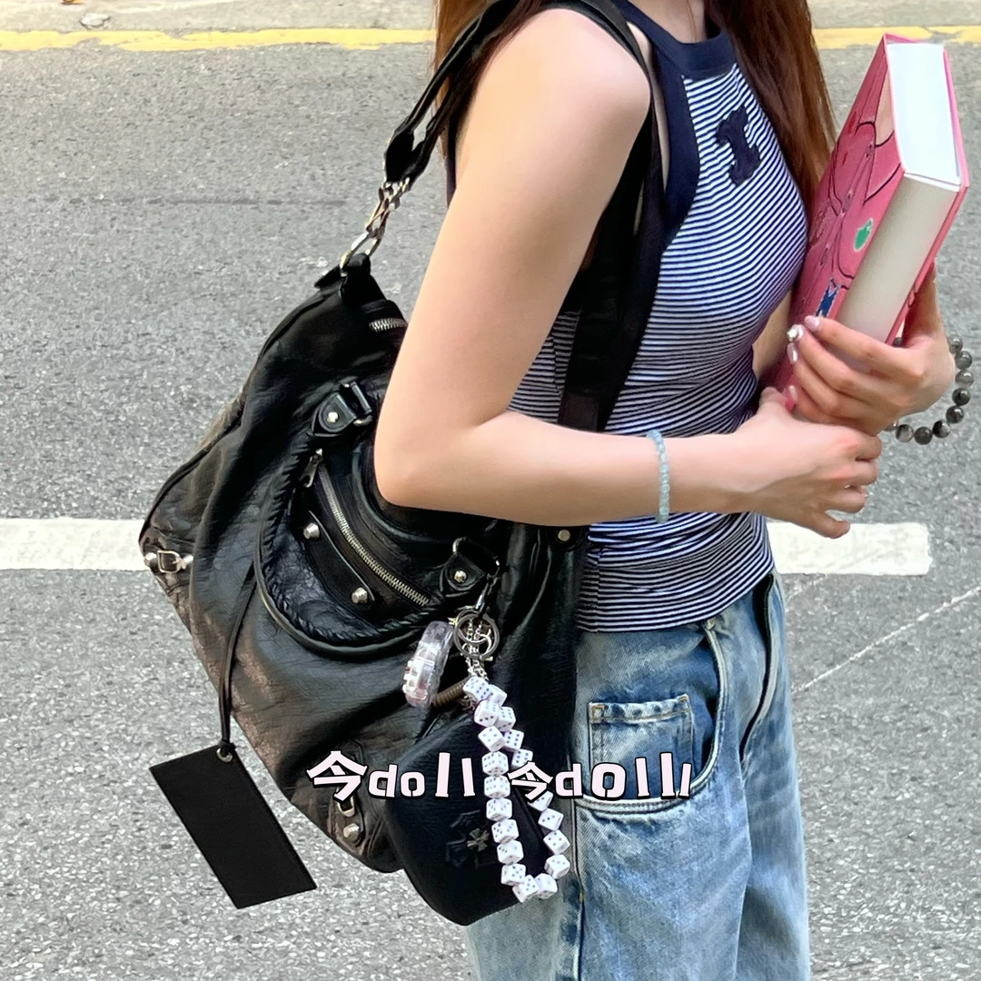 95新 Balenciaga/巴黎世家 黑银33中号velo机车单肩斜挎包063433