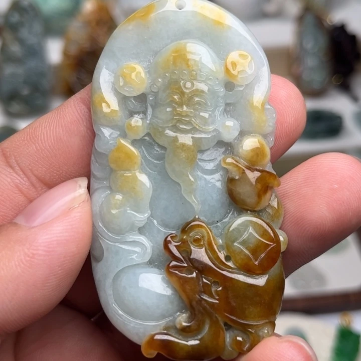 黑***哥颈饰未镶嵌翡翠财神